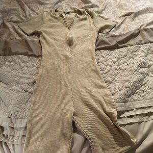 Short jumpsuit